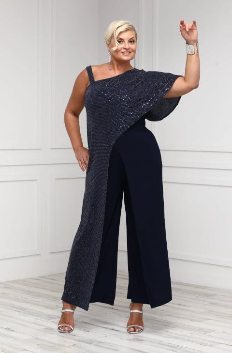 Top Trends for Stunning Mother-of-the-Bride Dresses in 2024
